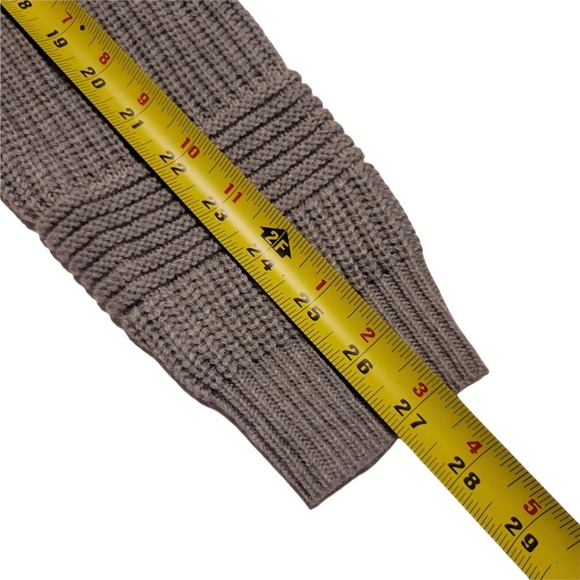 Numero Gray Knit Sweater - Picture 5 of 8